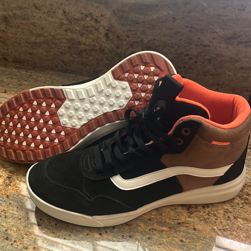 Men’s high top VANS